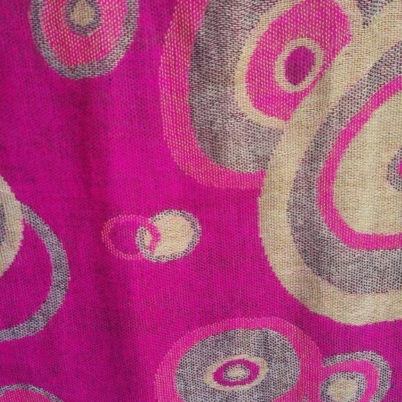 100% Pashmina Pinkish Red Gold Circles Print Reversible  26"x 72" - Picture 6 of 9